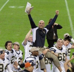 Coach Dan Hinds won a State Championship in Arizona in 2011.