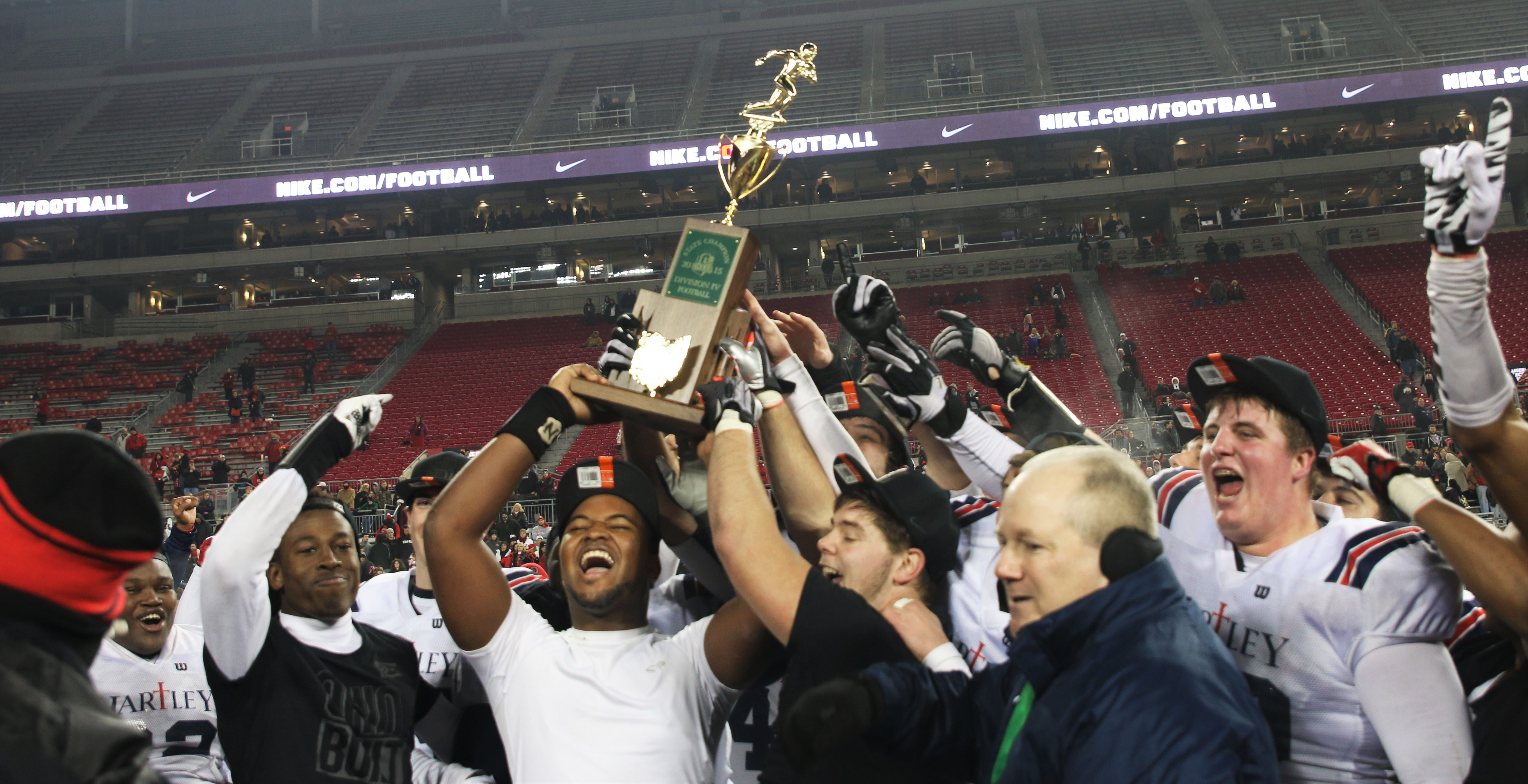 CHAMPIONS LOCKER ROOM Ohio DIV State Champ Hartley